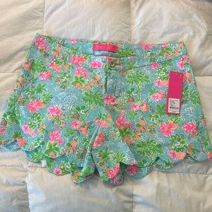 NWT Lilly Pulitzer X Disney buttercup shorts 8